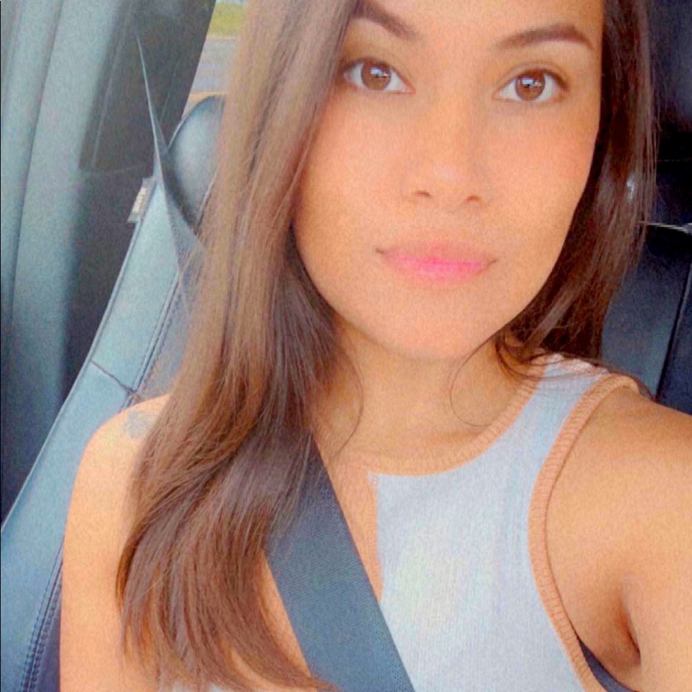Meet your Posher, Briana